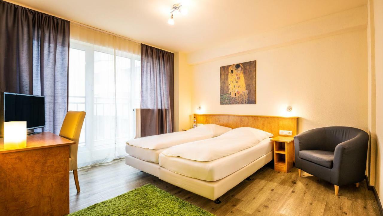 Schroeders City-Style-Hotel Трир Номер фото