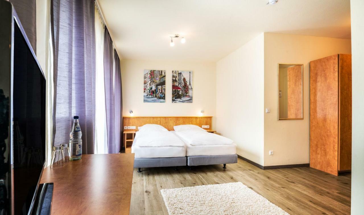 Schroeders City-Style-Hotel Трир Экстерьер фото